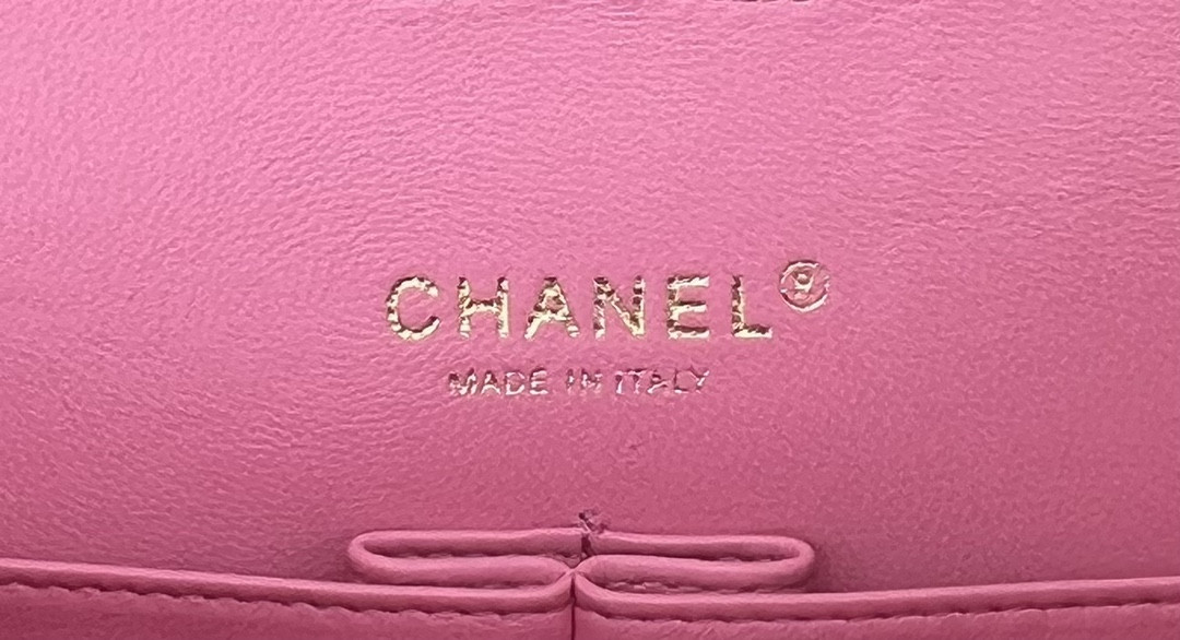 Ch*el CLASSIC 11.12 HANDBAG Tweed & Gold-Tone Metal 6 × 9.9 × 2.5 in