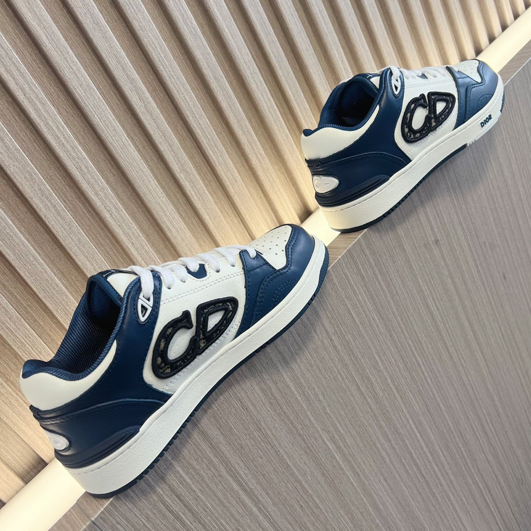 UA D*0r B57 Low-Top Sneaker Navy Blue and White