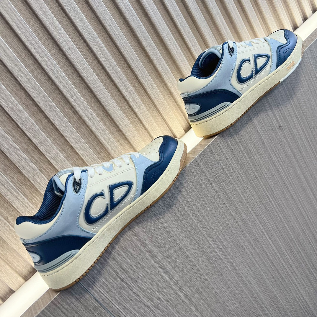 UA D*0r B57 Low-Top Sneaker