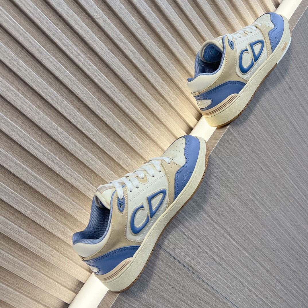 UA D*0r B57 Low-Top Sneaker