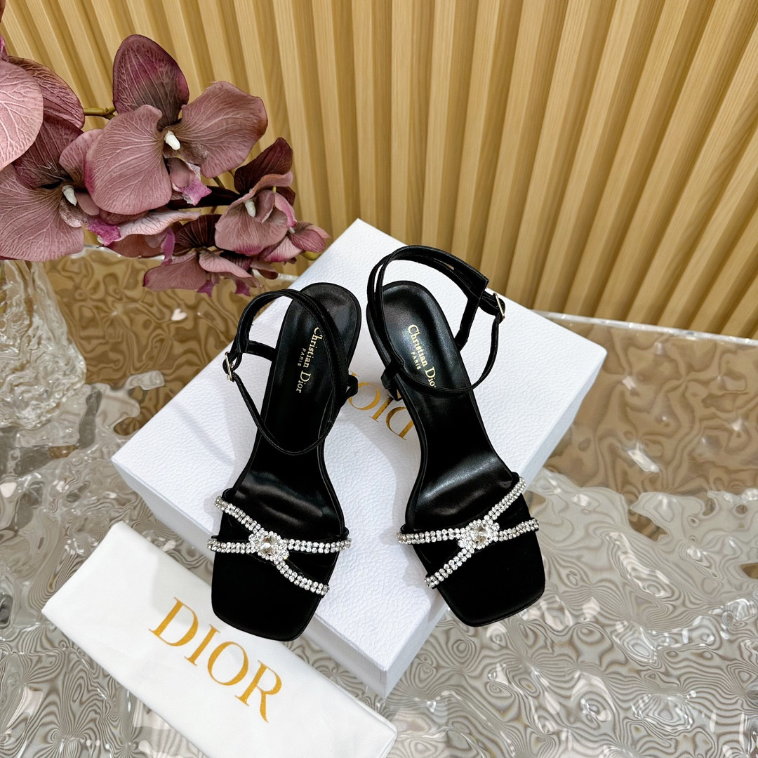 UA D*0r Slingback Pump