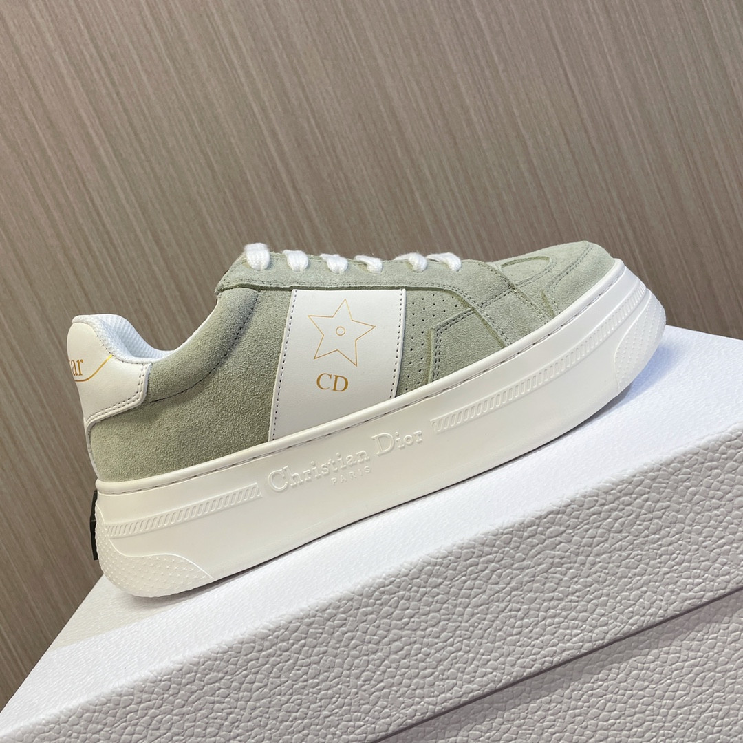 UA D*0r Star Platform Sneaker