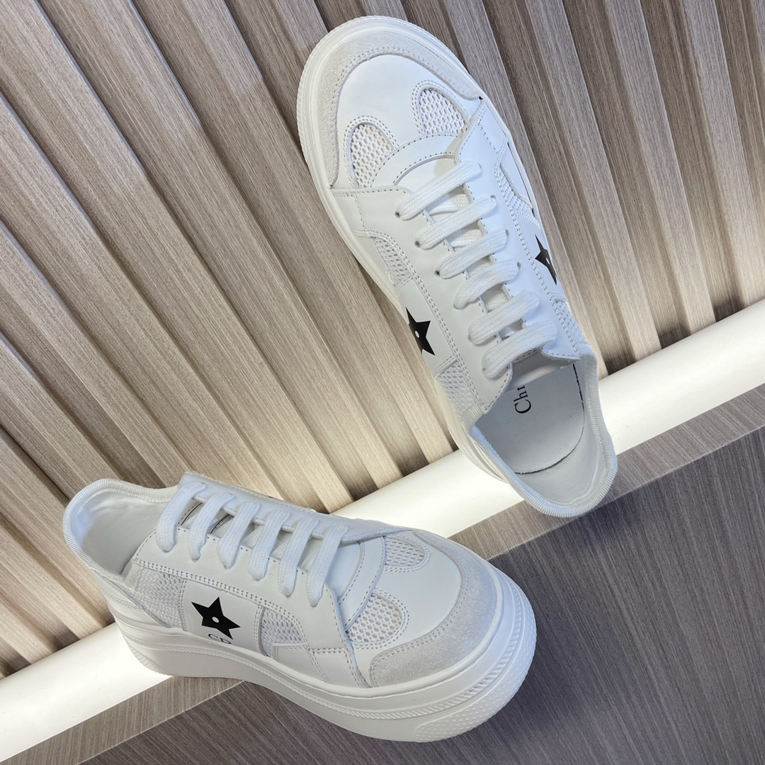 UA D*0r Star Platform Sneaker