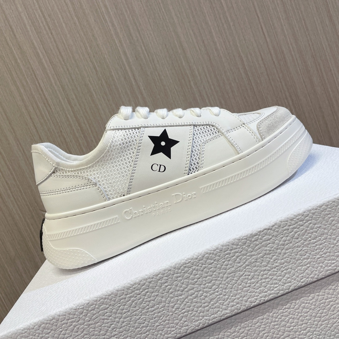 UA D*0r Star Platform Sneaker