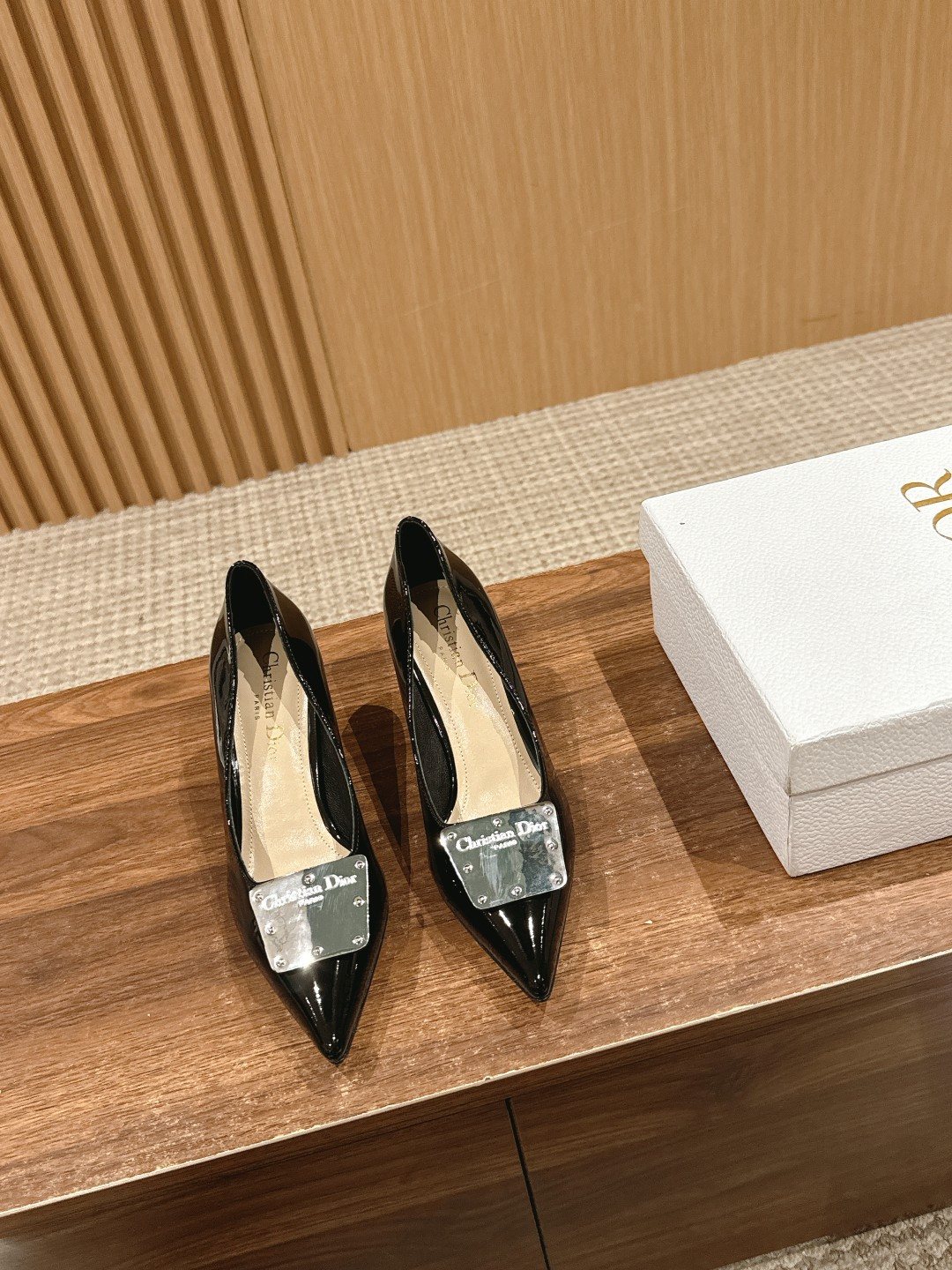 UA Ch**an D*0r La Parusienne Pump