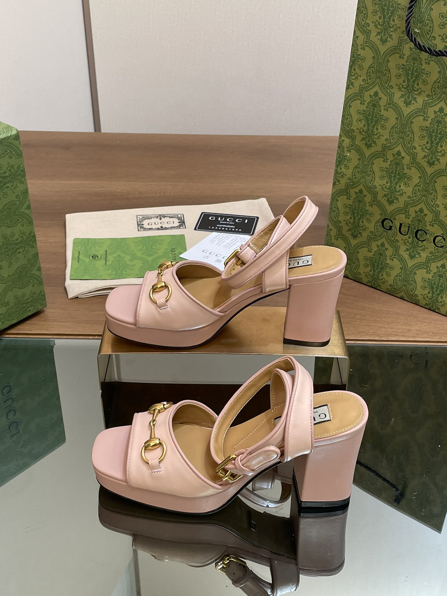 UA G*u*i HORSEBIT PLATFORM SANDAL