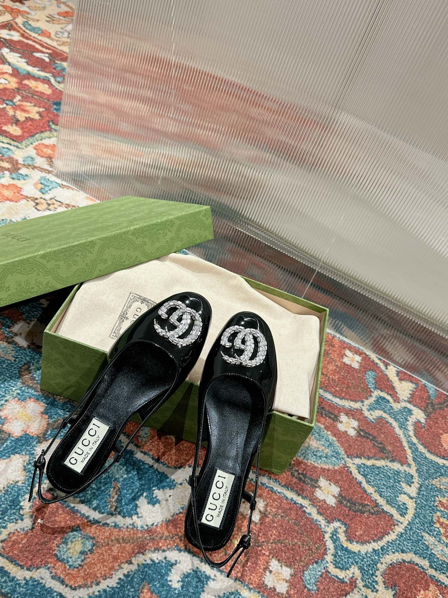 UA G*u*i BALLERINA WITH DOUBLE G