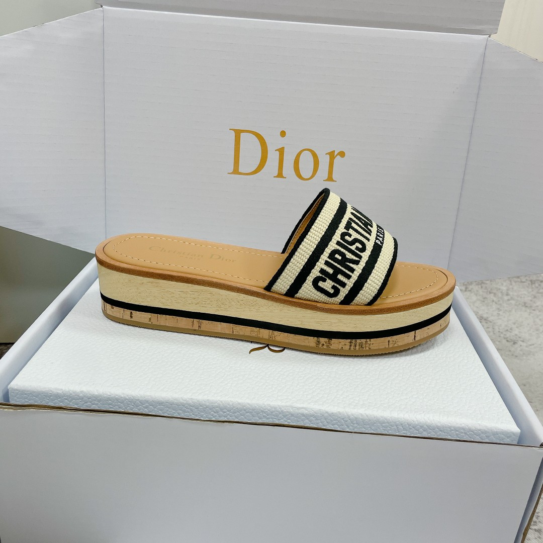 UA D*0riviera Dway Platform Slide