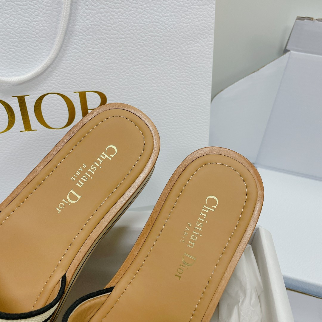 UA D*0riviera Dway Platform Slide