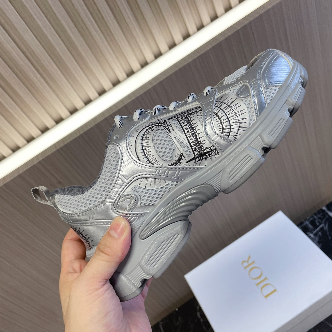 UA D*0r Chrono Sneaker Gray Mesh with Silver-Tone