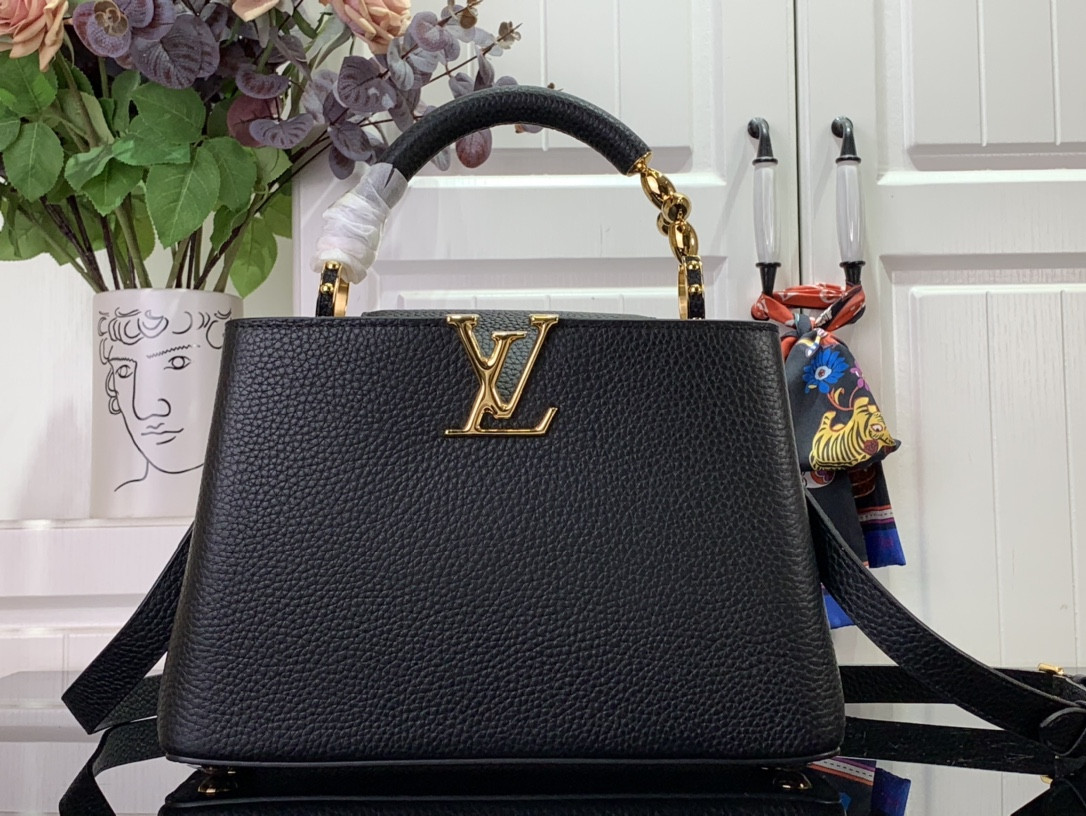 LV Capucines Mini M24698  27x18x9 cm
