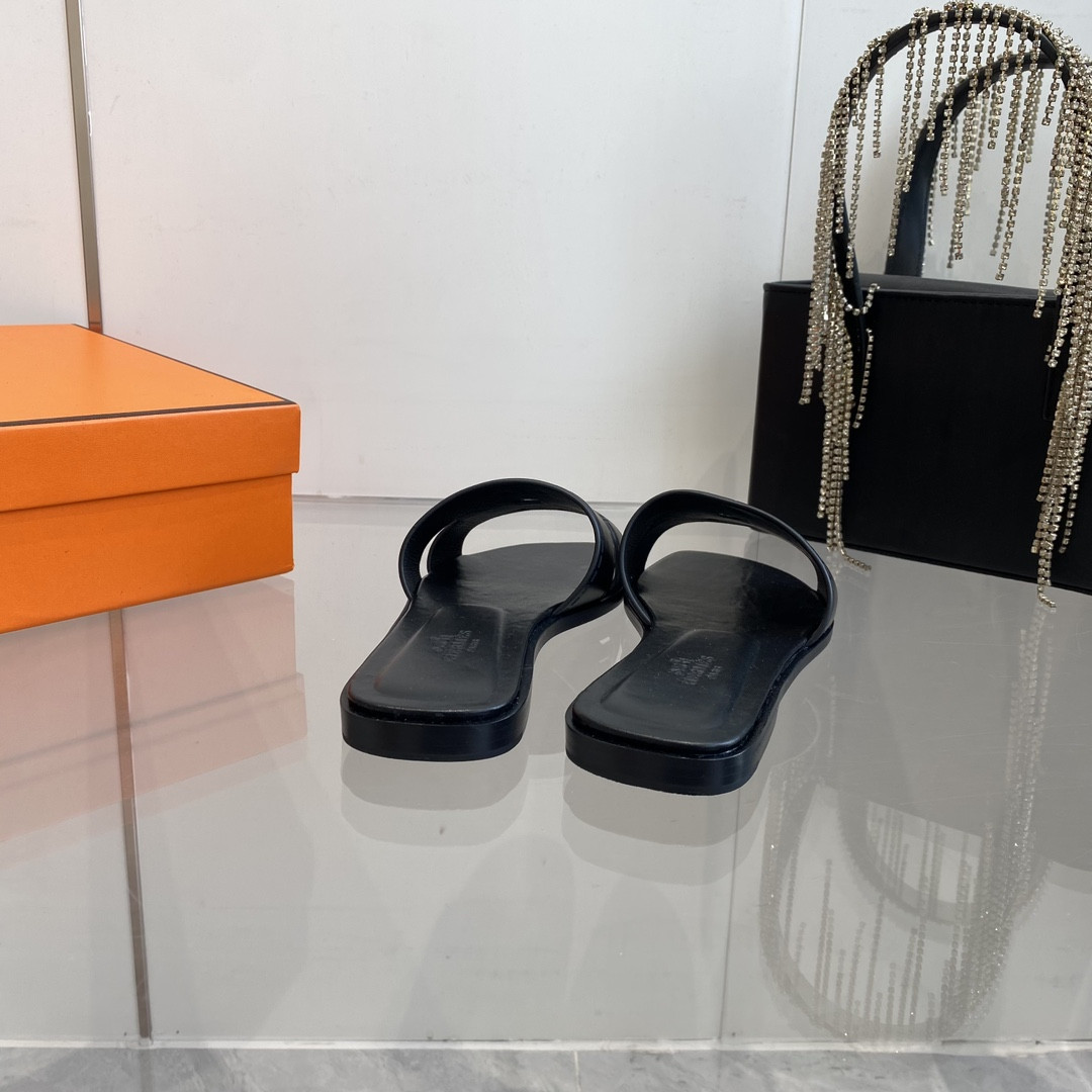UA Hermès Idioma sandal