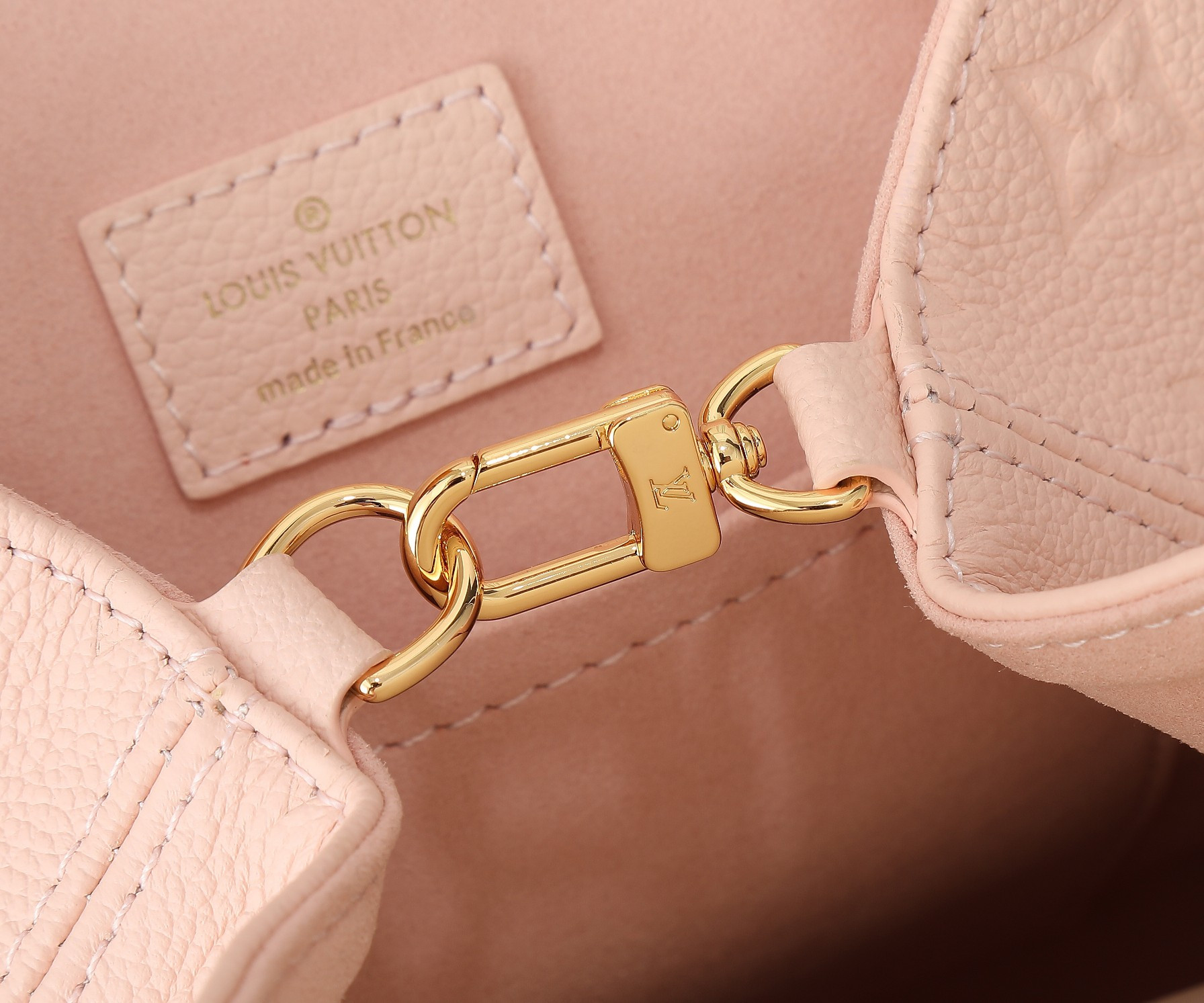 LV Backup M47074 7.9 x 8.7 x 5.5 inches