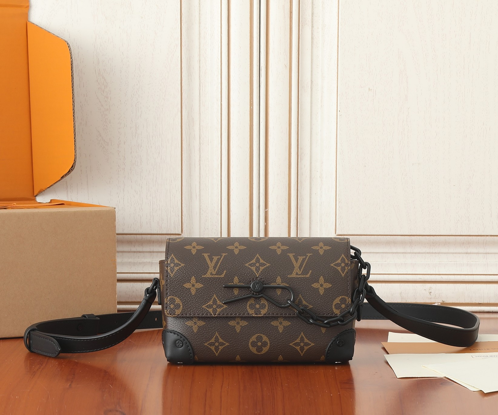 LV Steamer Wearable Wallet M83613 7.1 x 4.3 x 2.6 inches