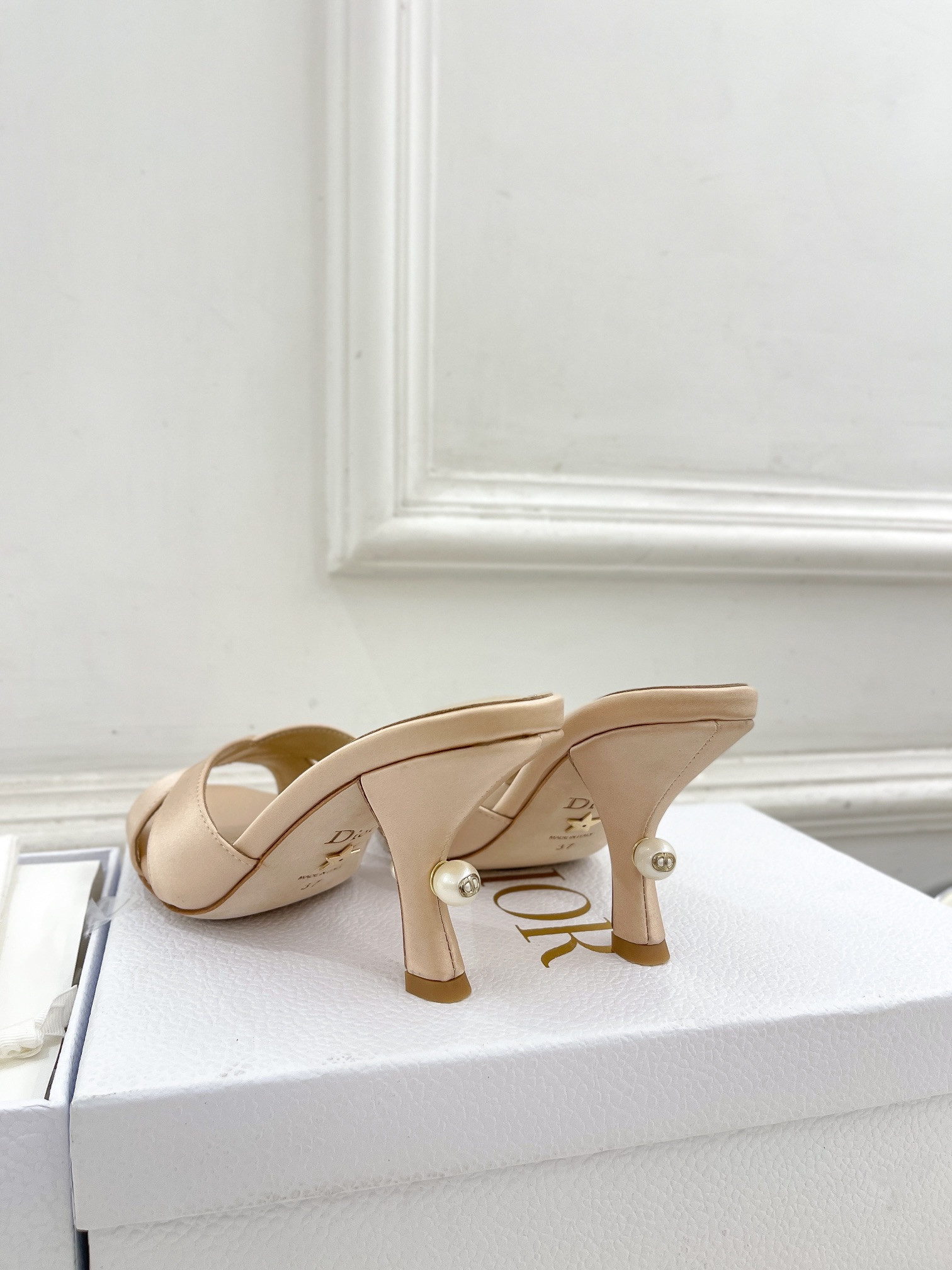 UA D*0r Tribales Heeled Slide