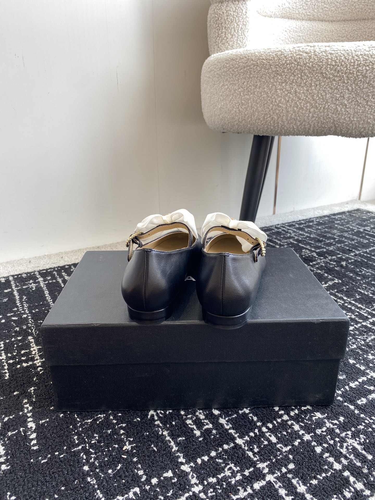 UA Ch*el MARY JANES FLAT