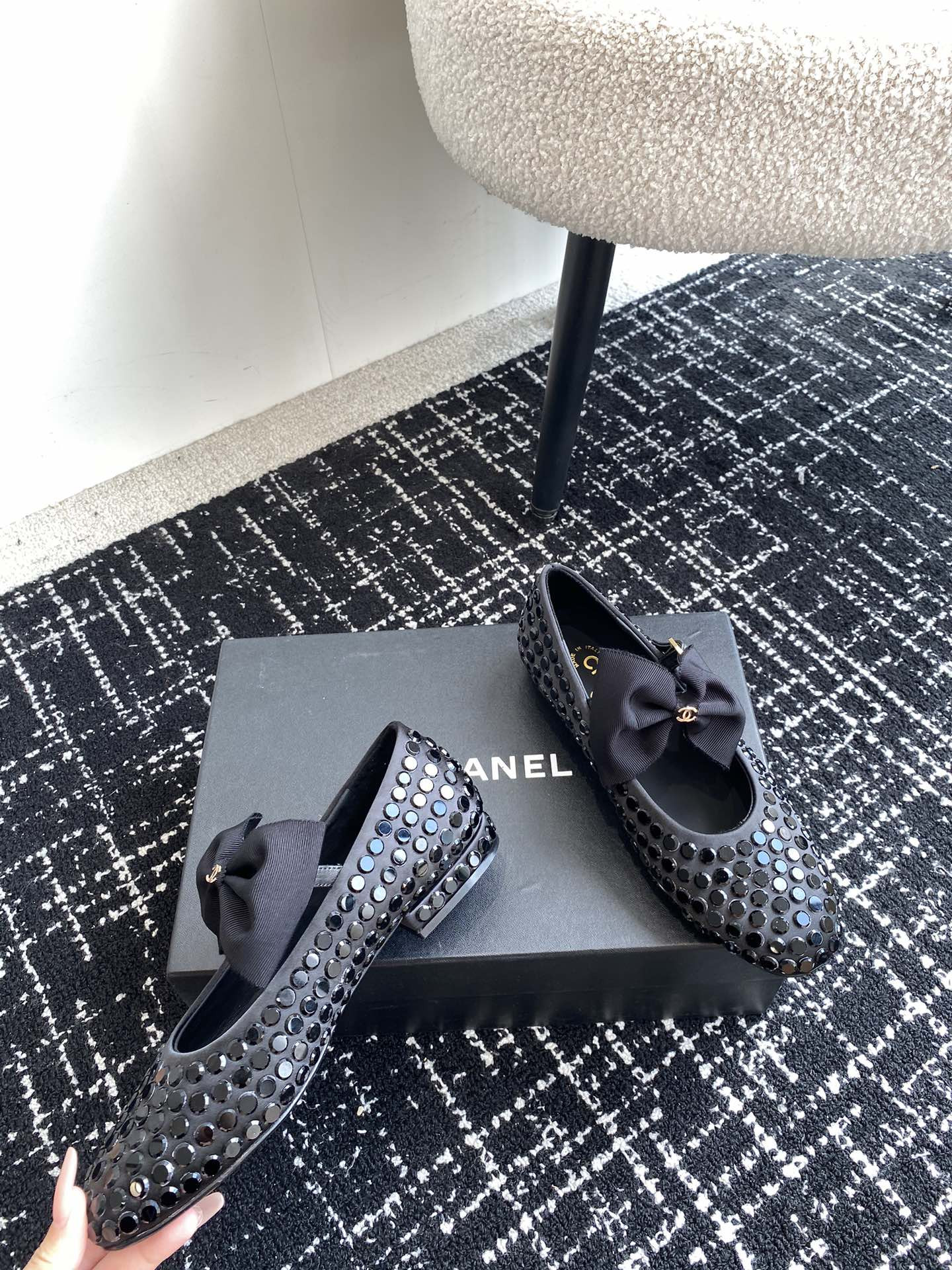 UA Ch*el MARY JANES FLAT