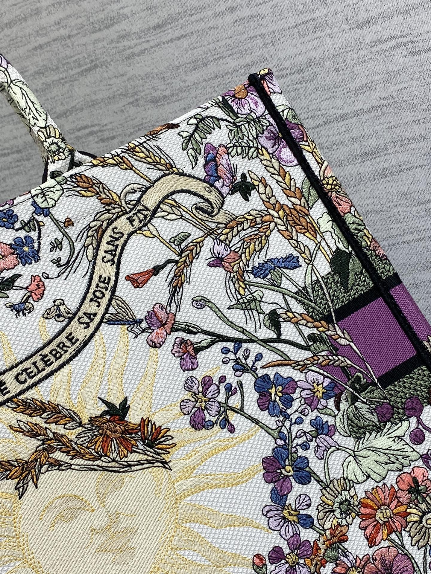 D*0r Book Tote  Ecru Multicolor 42x18x35cm