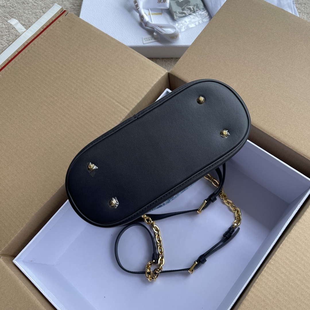 D*0r Amber 30Montaigne 24.5×25×11cm