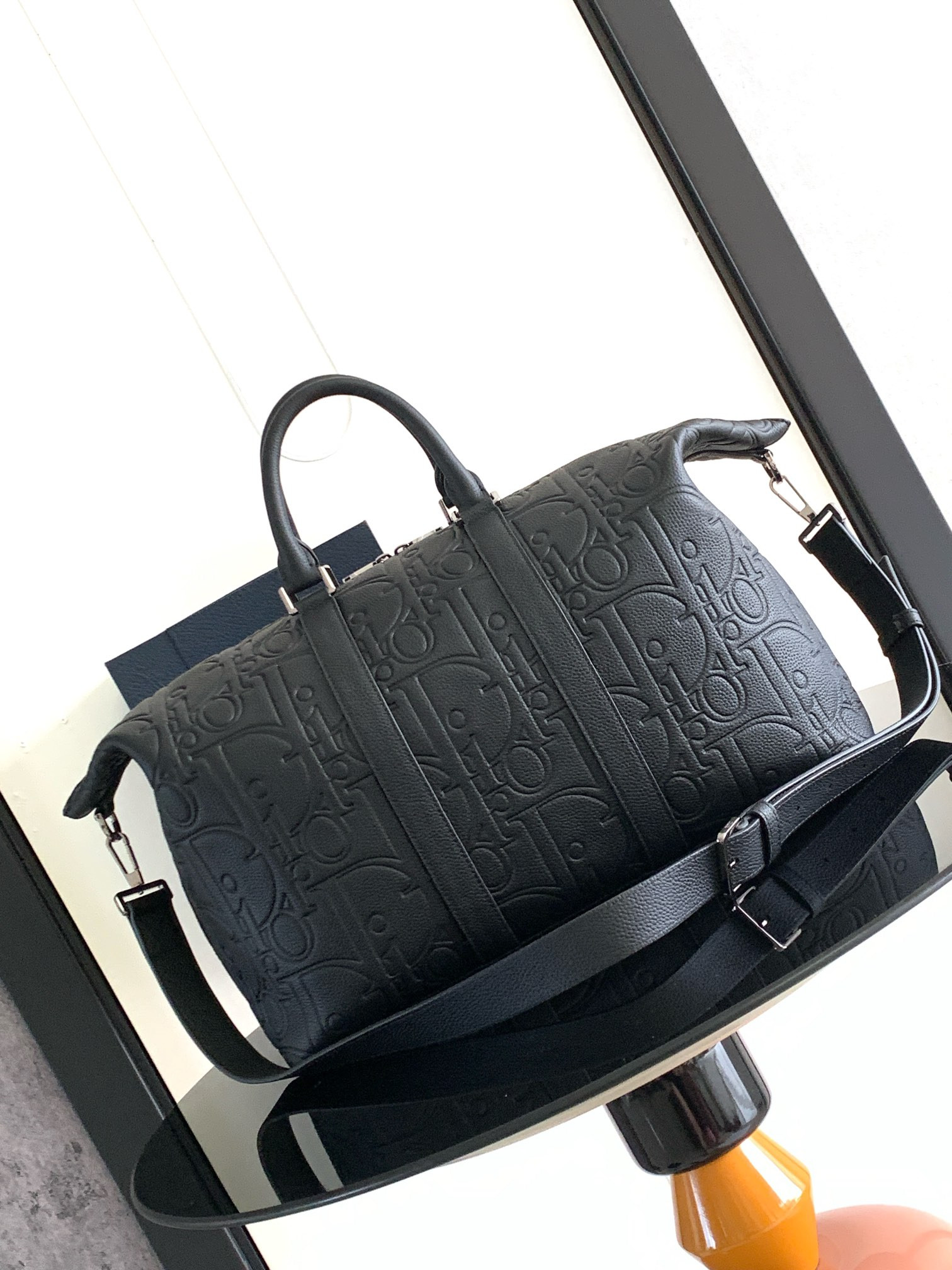 D*0r Weekender 40 Black D*0r Gravity Leather and Black Grained Calfskin  57.5 x 34.5 x 22 cm
