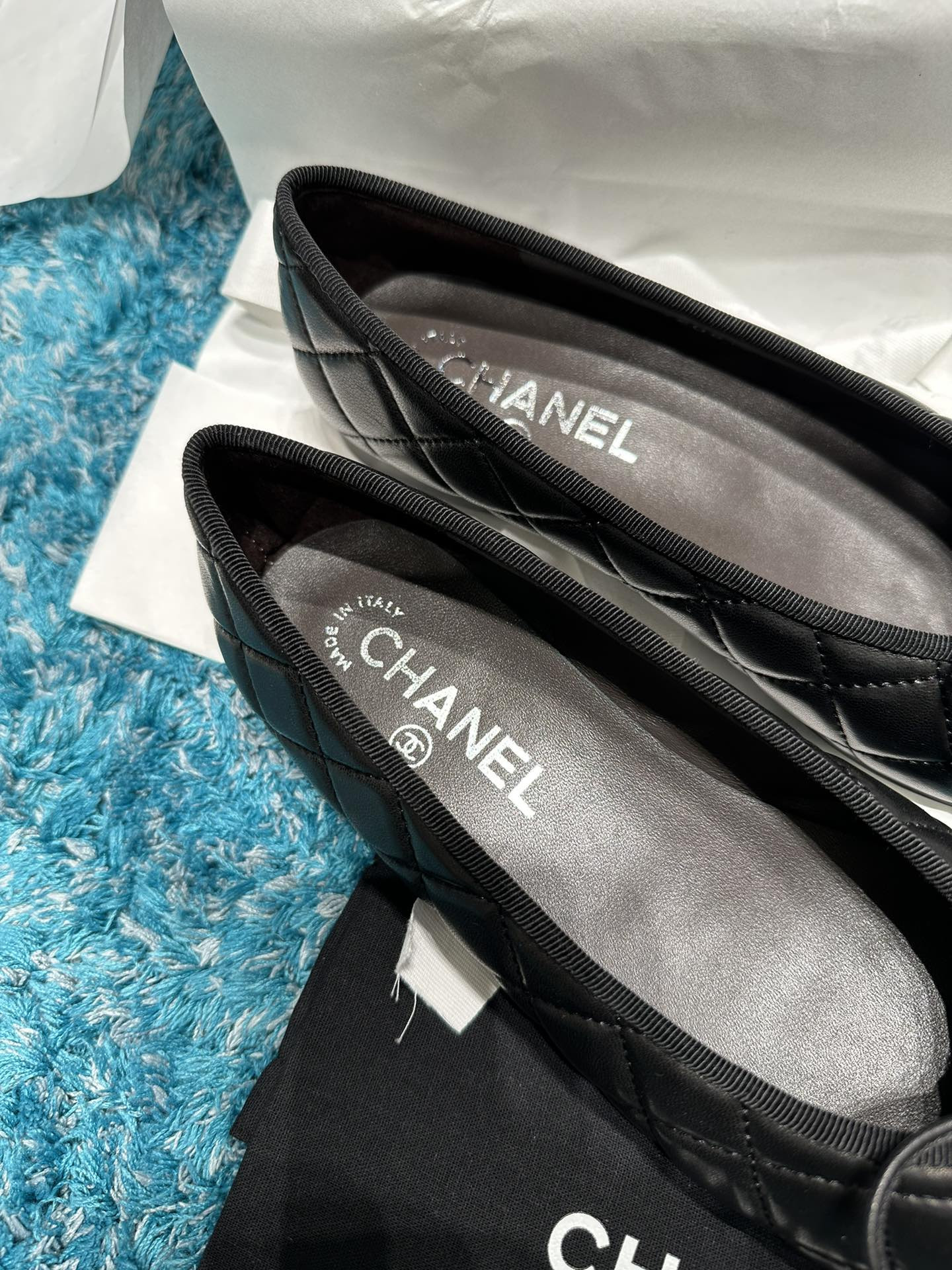 UA Ch*el BALLET FLATS