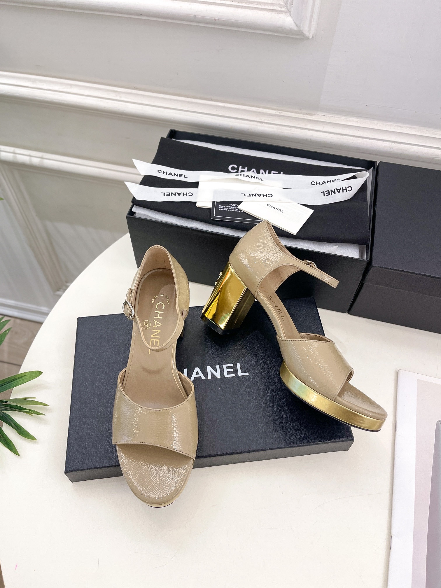 UA Ch*el HEELED SANDALS