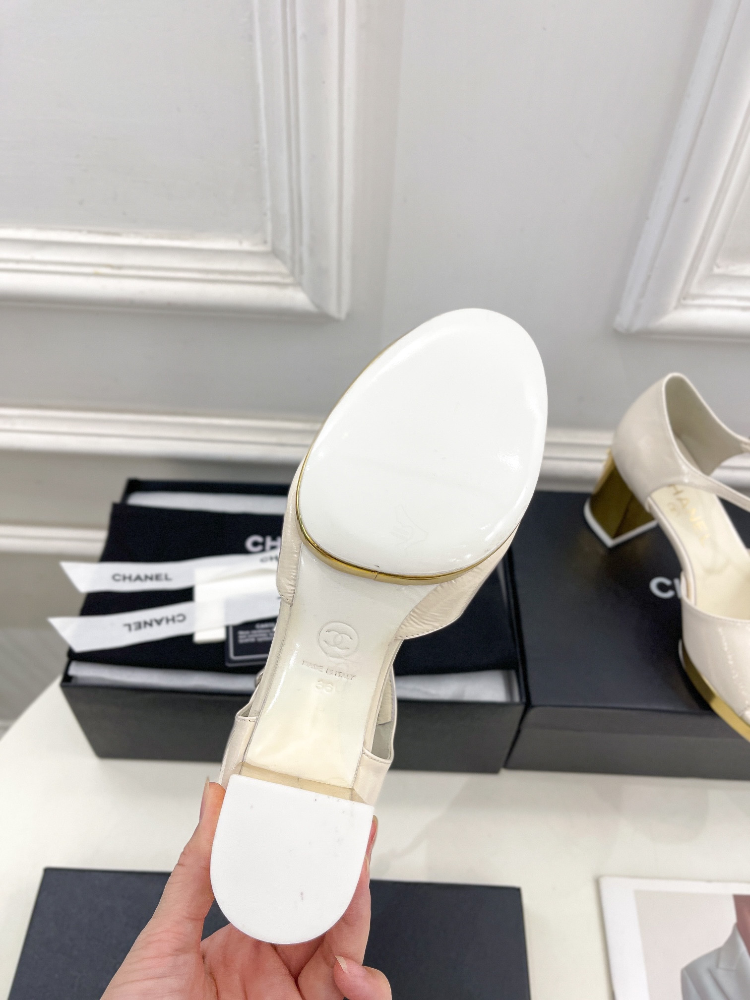 UA Ch*el HEELED SANDALS