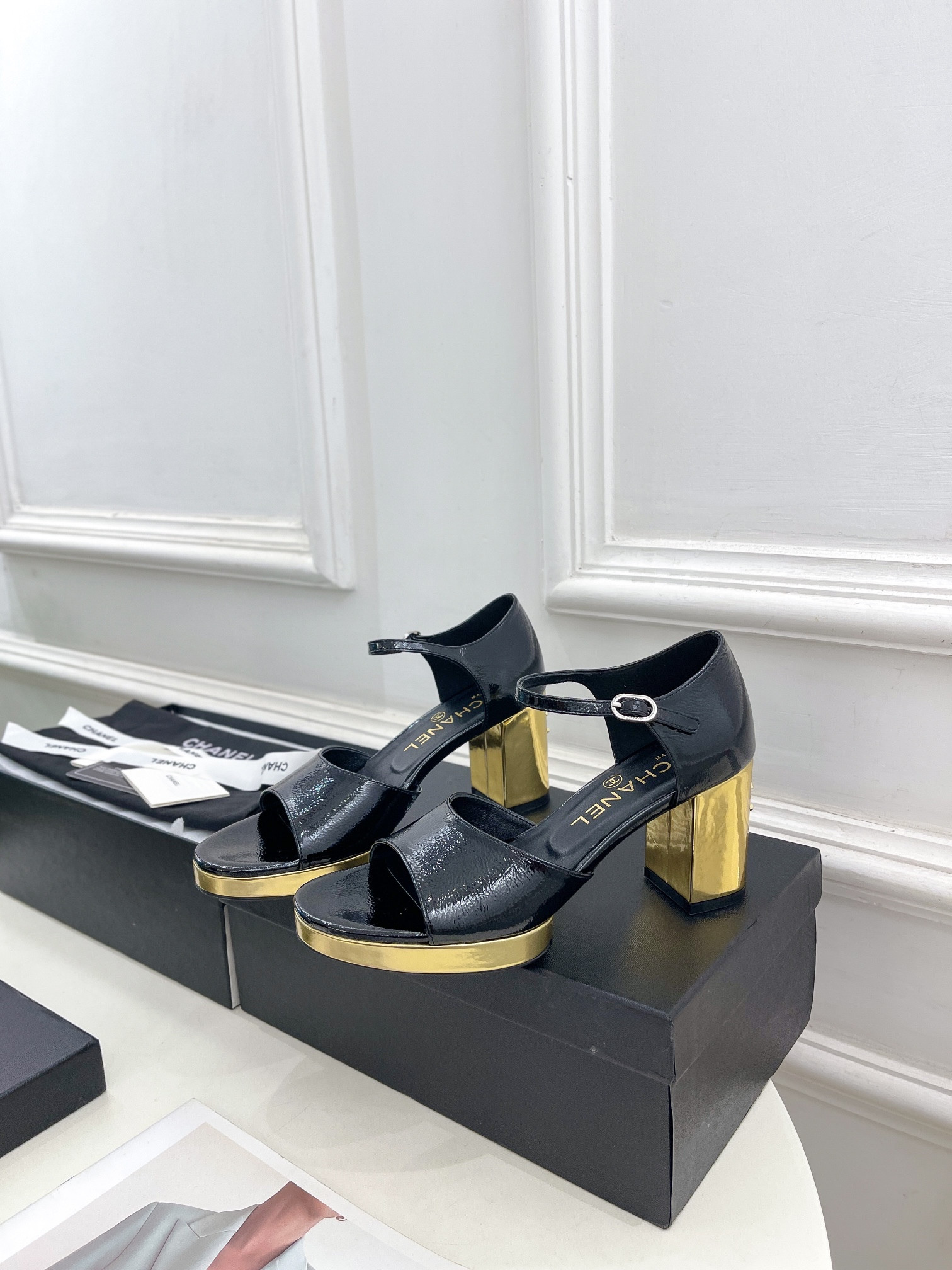 UA Ch*el HEELED SANDALS