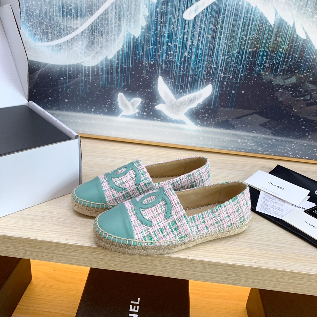 UA Ch*el ESPADRILLES