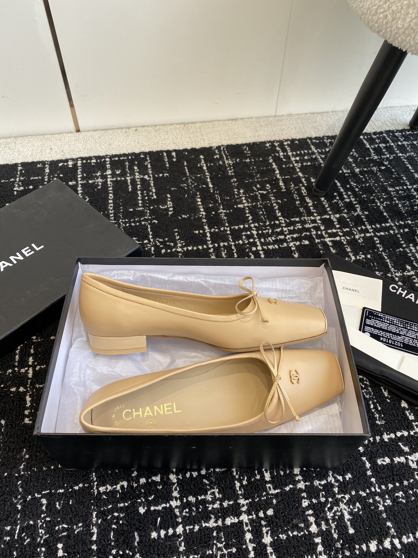 UA Ch*el VINTAGE BALLET FLATS