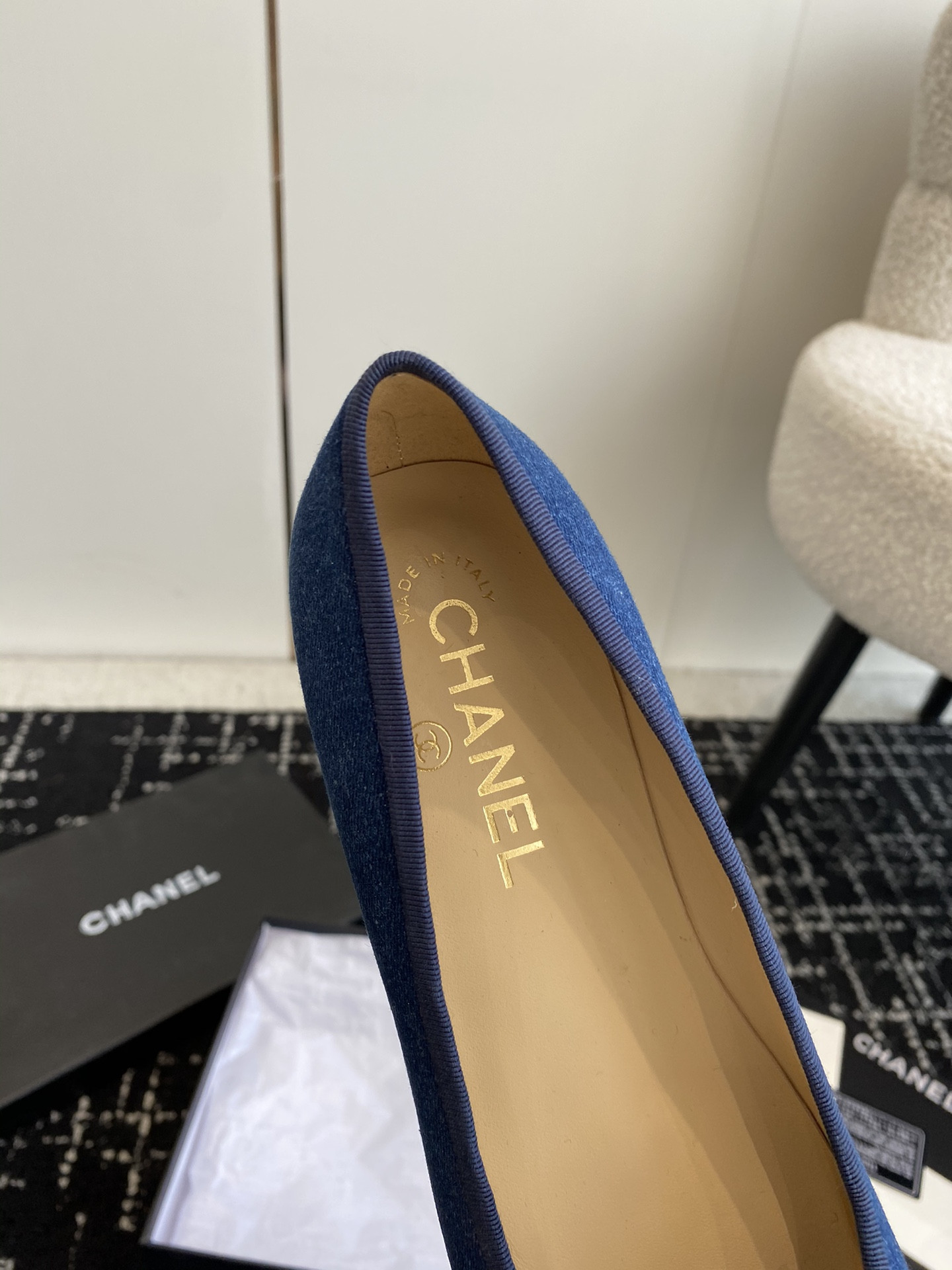 UA Ch*el VINTAGE BALLET FLATS