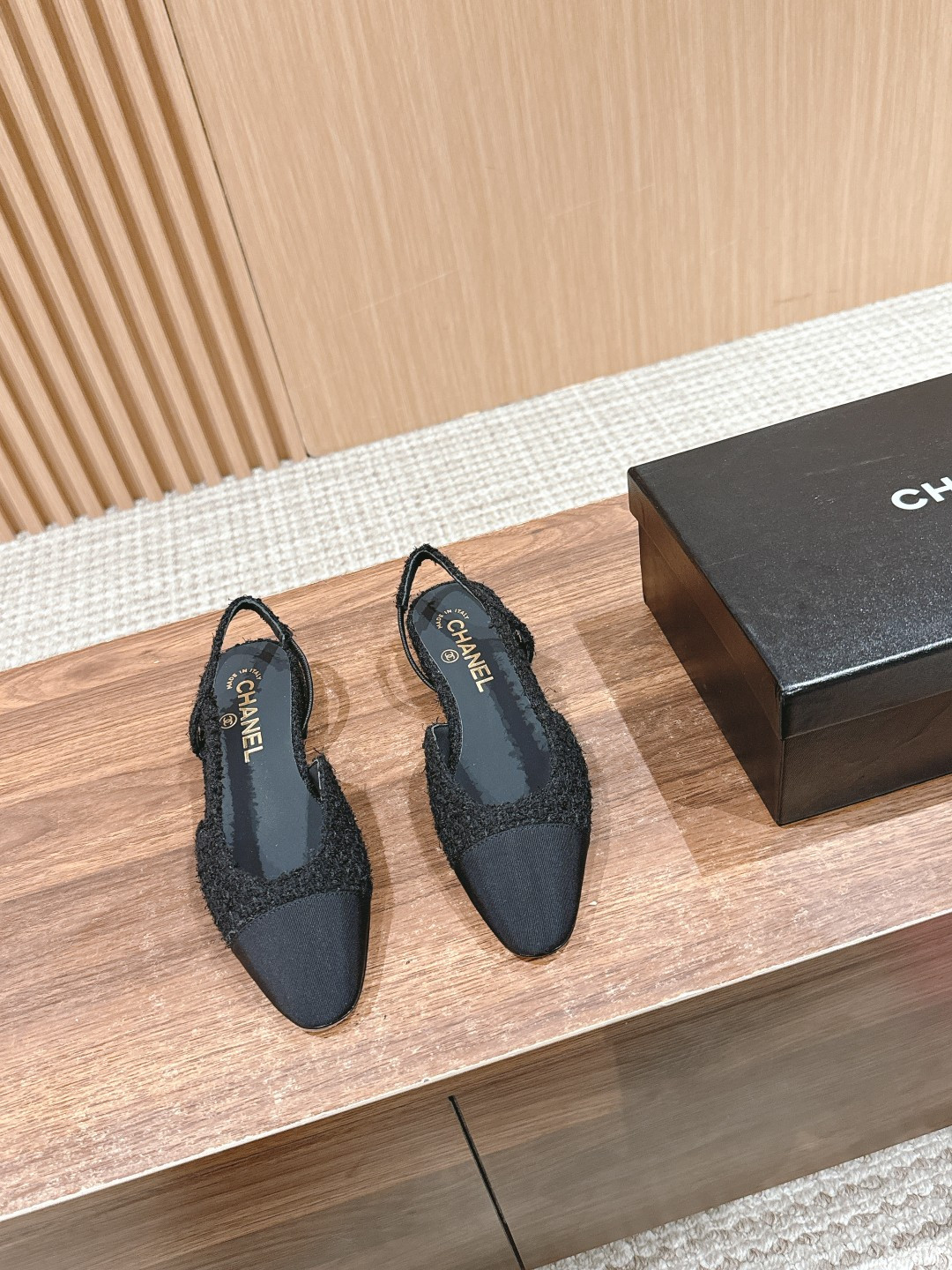 UA Ch*el SLINGBACKS FLAT