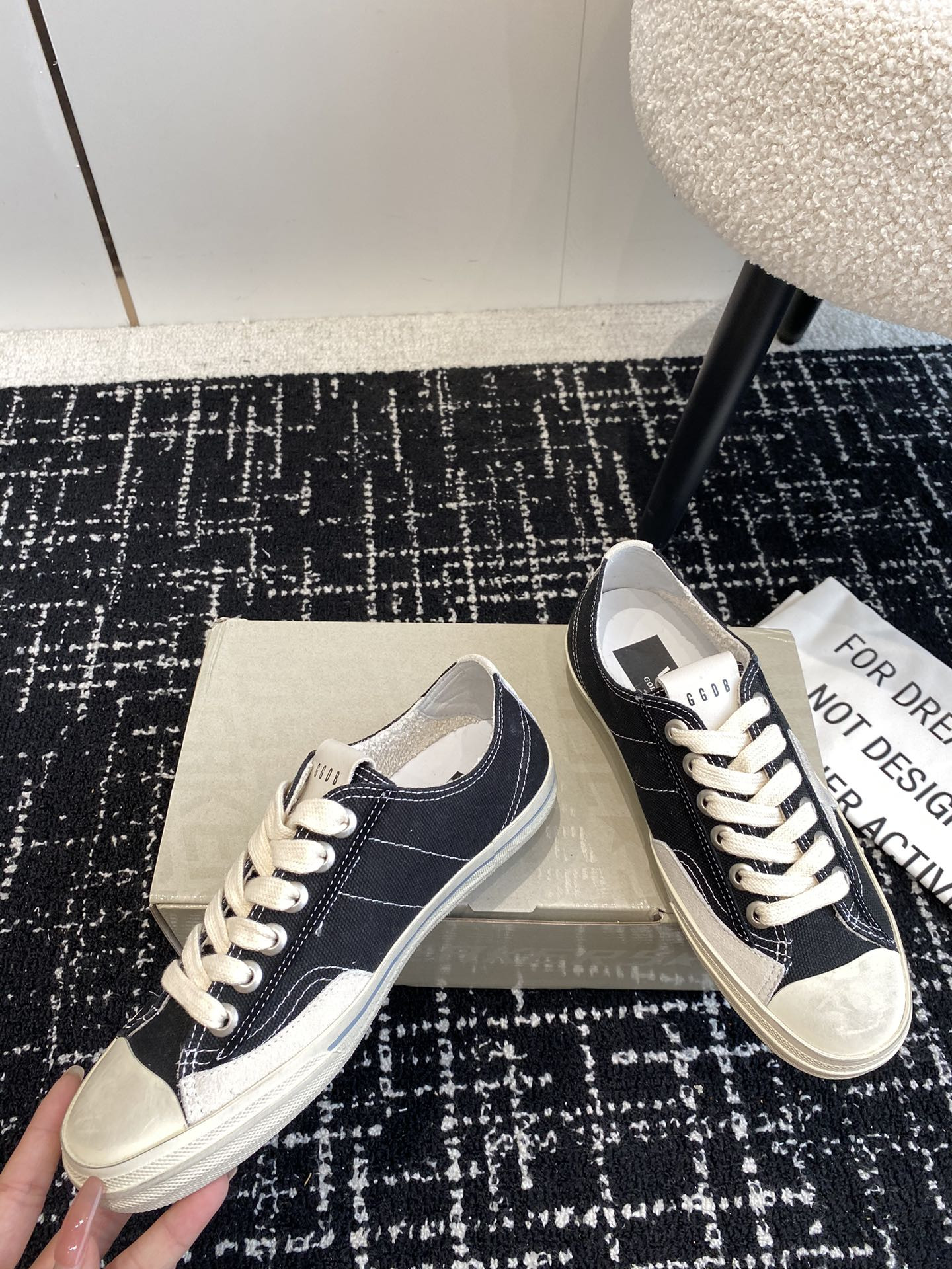 UA Golden Go*e V-STAR Sneaker