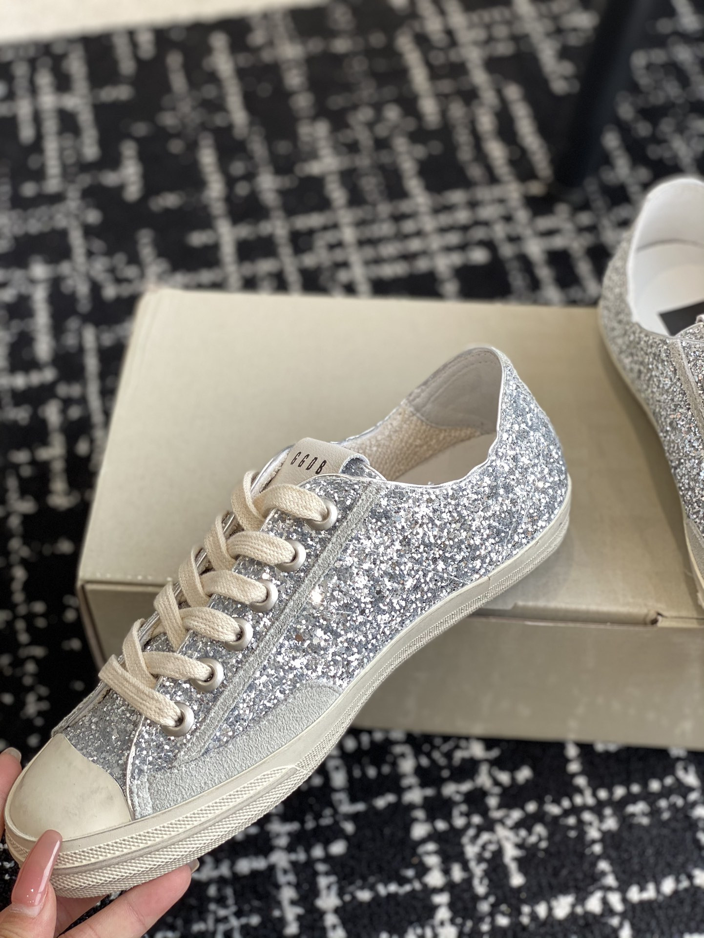 UA Golden Go*e V-STAR Sneaker