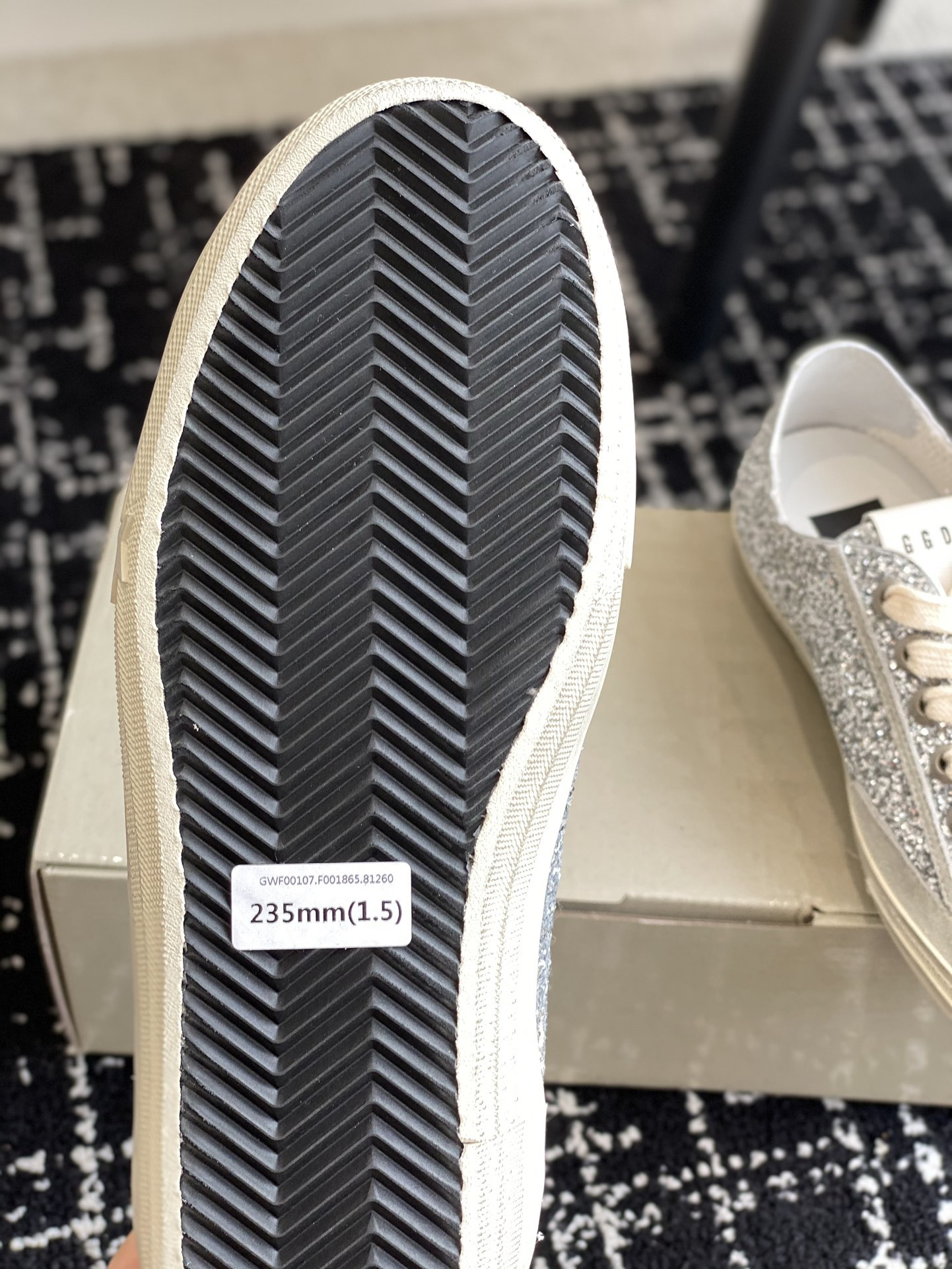 UA Golden Go*e V-STAR Sneaker