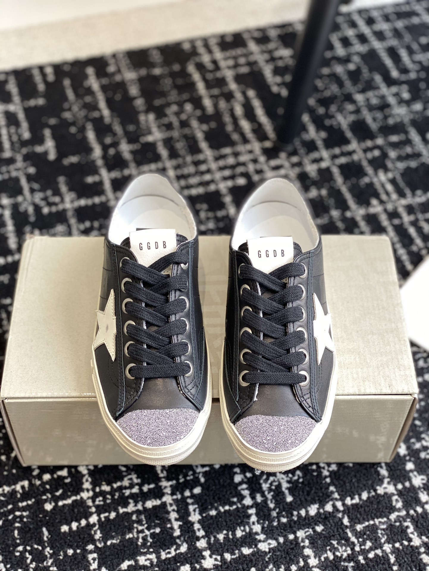 UA Golden Go*e V-STAR Sneaker