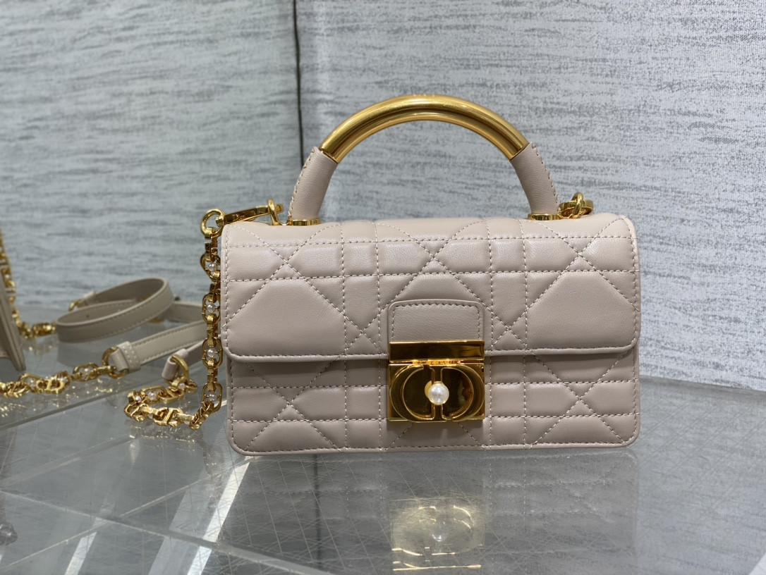 D*0r Small Ange Bag Pink Latte Macrocannage Calfskin 20 x 12 x 5 cm
