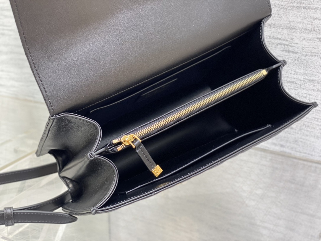 D*0r Medium D*0r Ange Bag Black Macrocannage Calfskin 26 x 17 x 9 cm