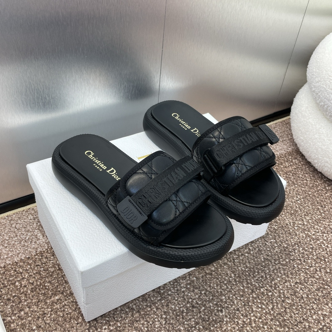 UA D*0r D*0riviera Dio(r)evolution Slide