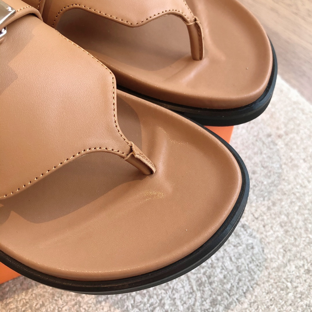 UA Hermès Empire Sandal