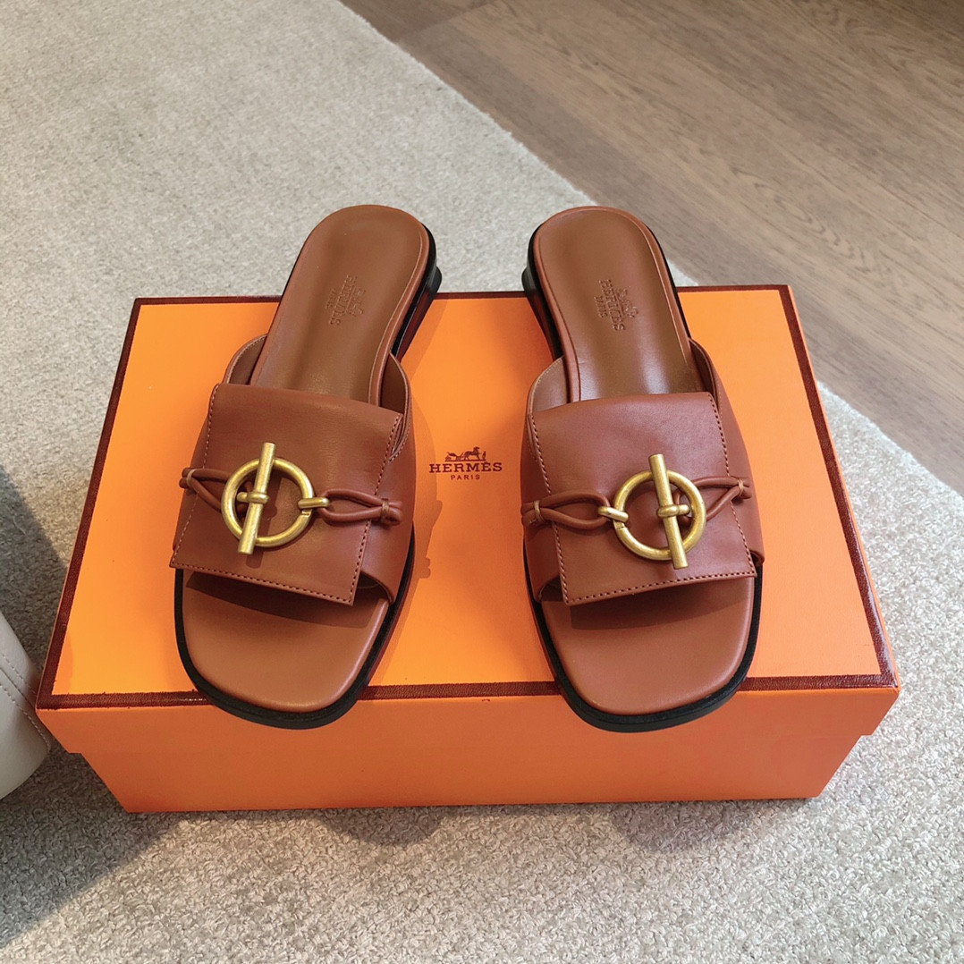 UA Hermès Isle sandal