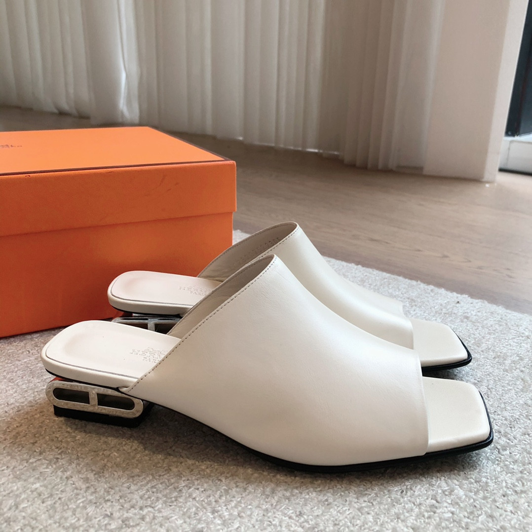 UA Hermès Sandal