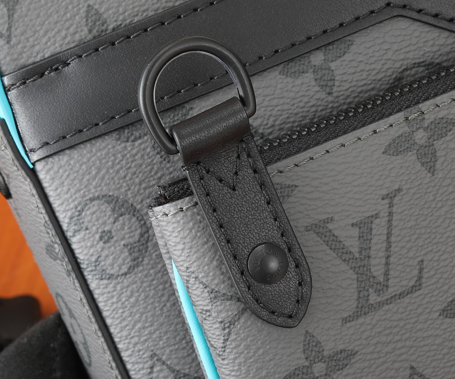 LV Trio Messenger M11648 25x18.5x7CM