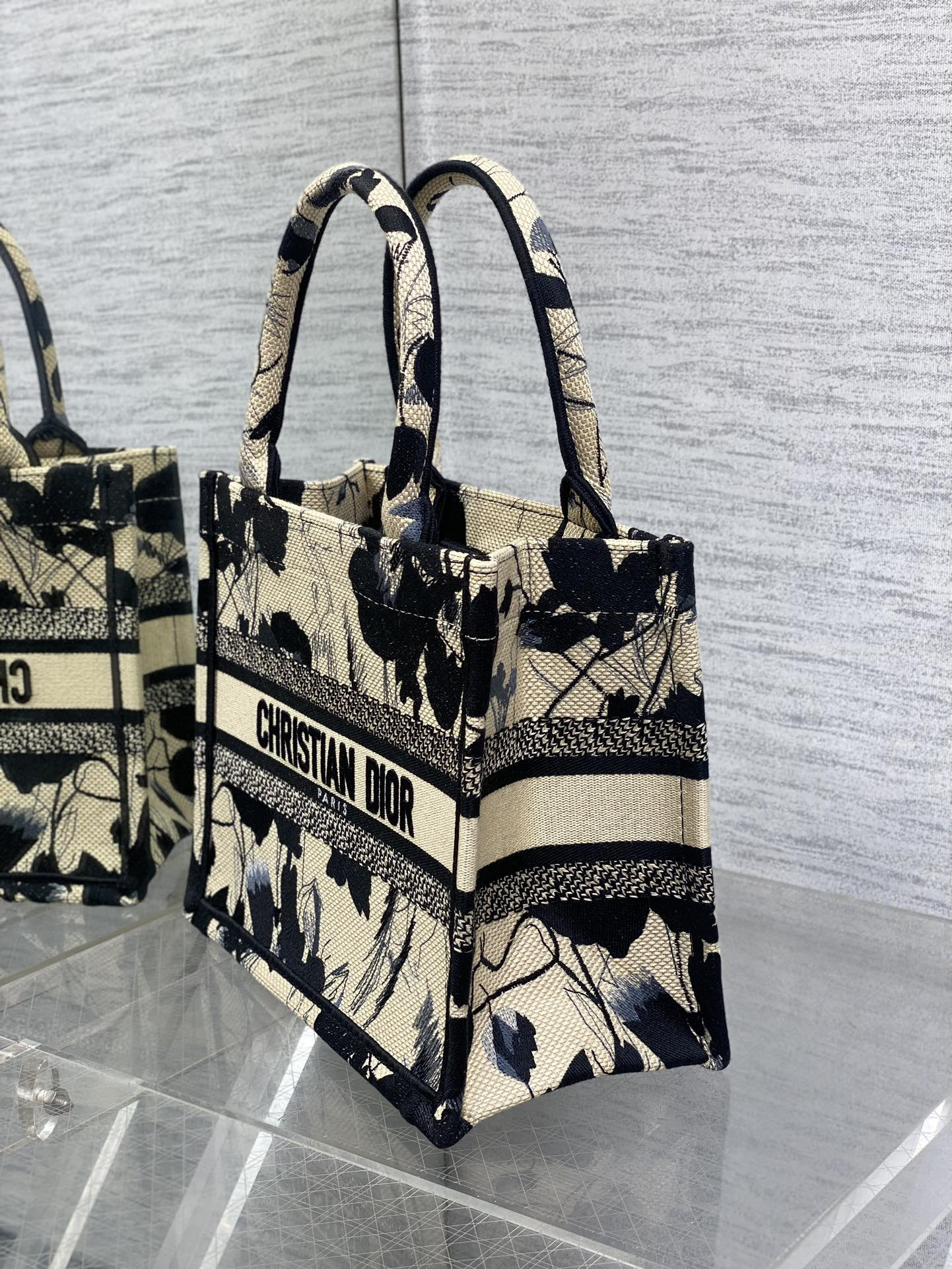 D*0r Tote 26 x 8 x 22cm