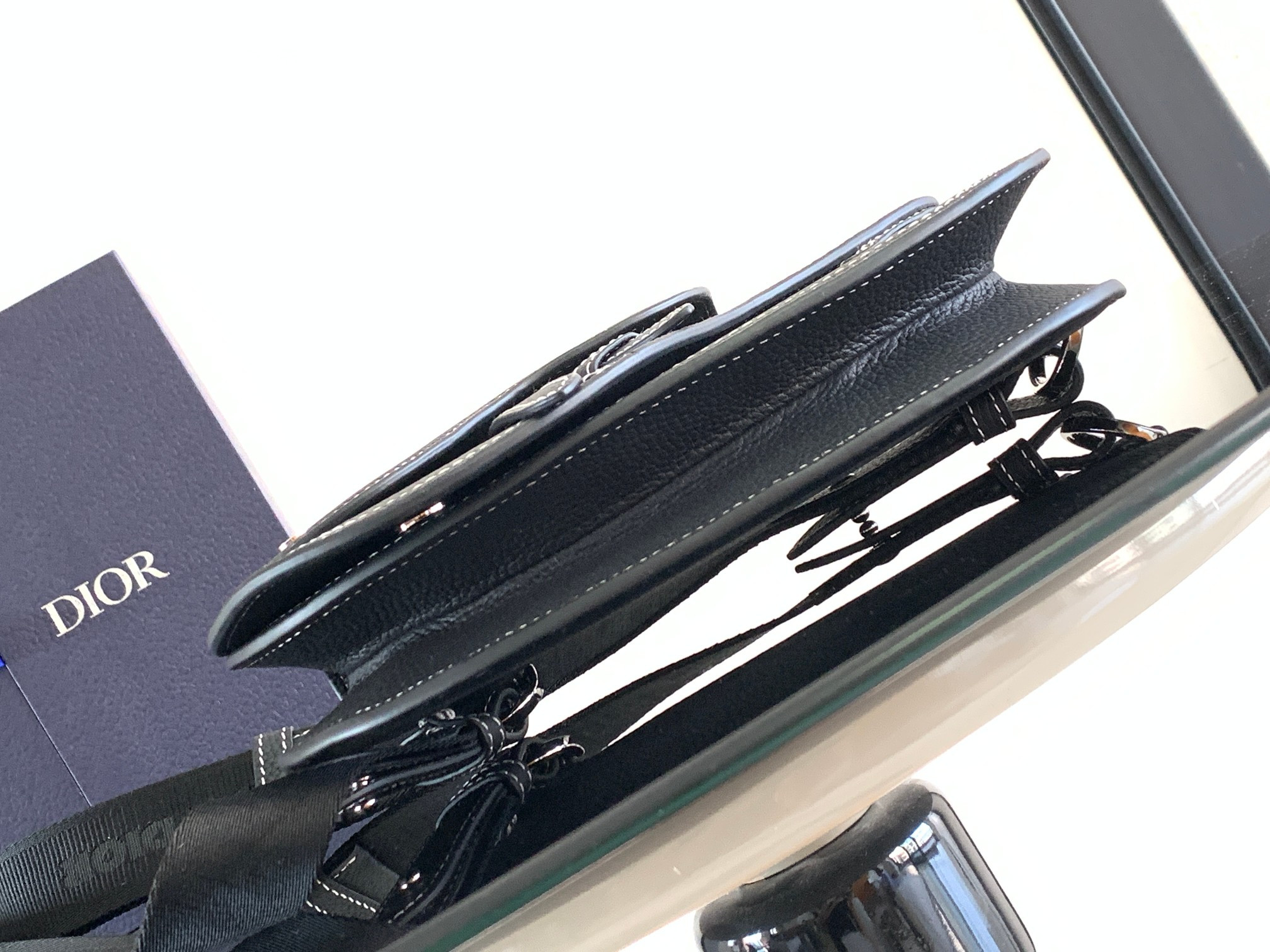 D*0r Saddle Messenger Bag 24 x 16.5 x 5.5 cm