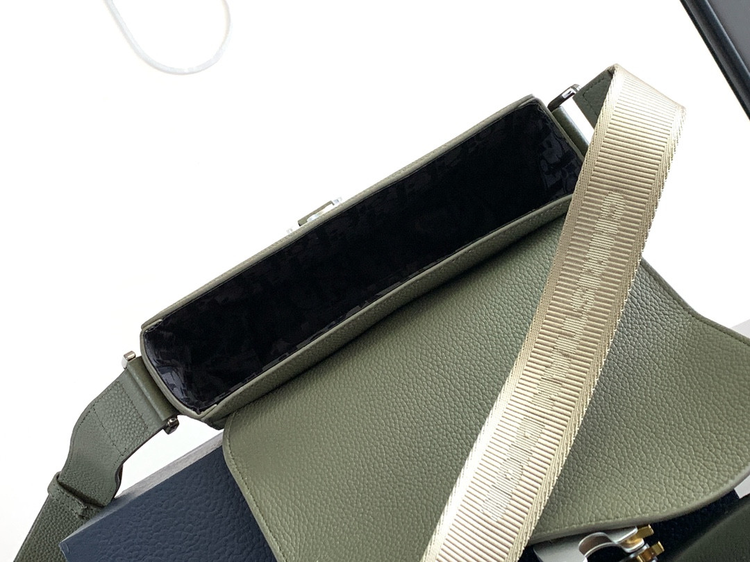 D*0r Saddle Messenger Bag 24 x 16.5 x 5.5 cm