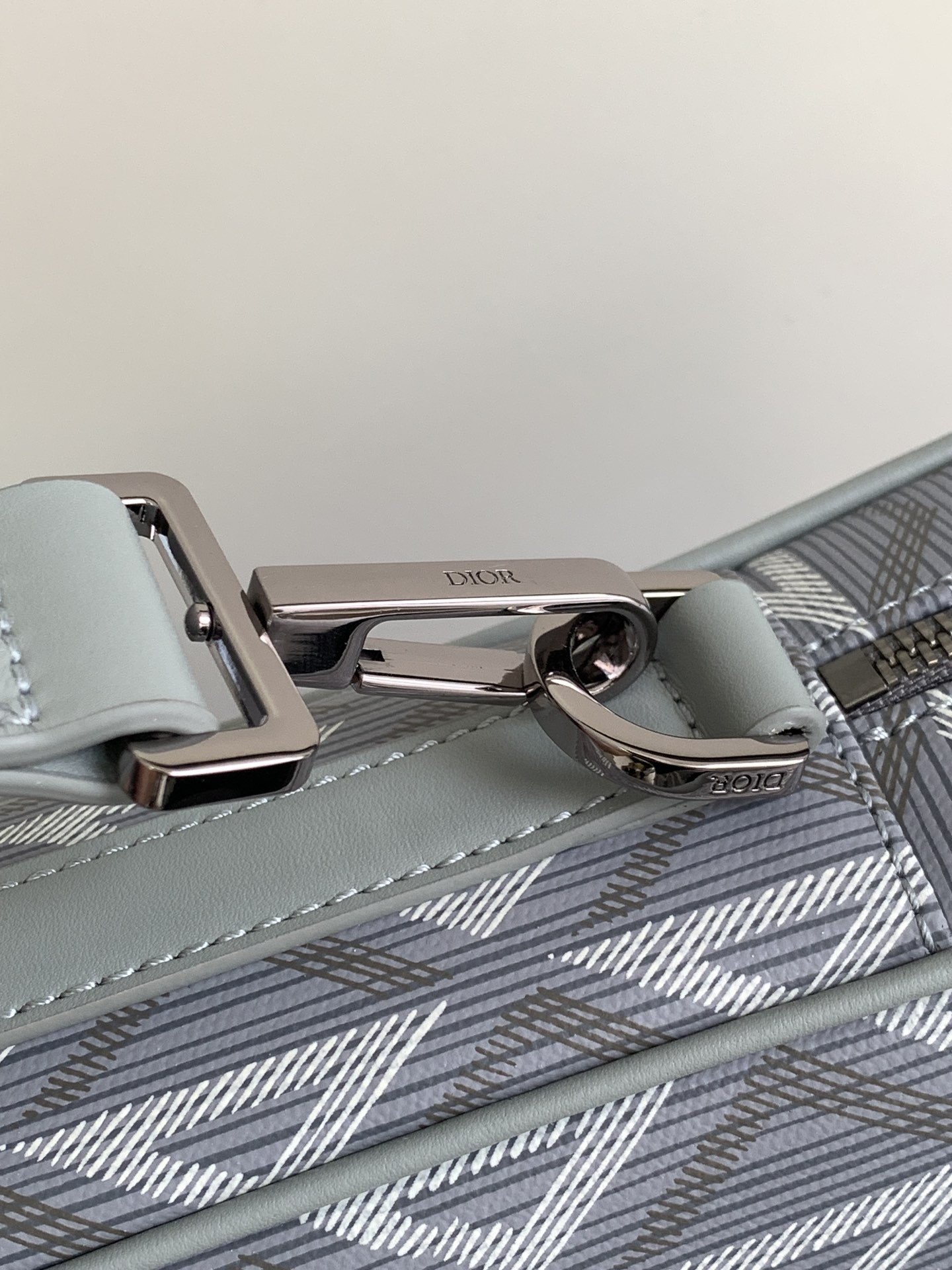 D*0r Zipped Briefcase 37 x 28 x 6 cm