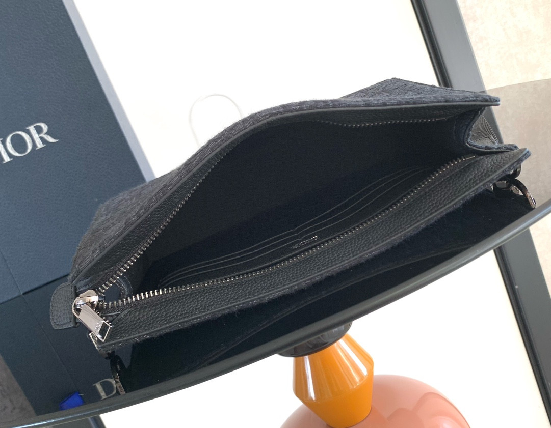 D*0r A5 Triangle Pouch 27 x 19.5 x 6 cm