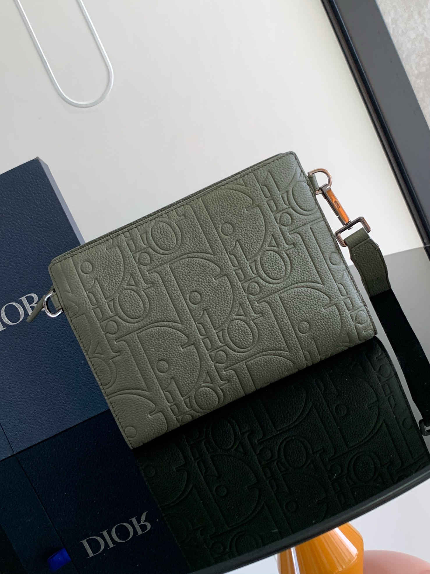 D*0r A5 Triangle Pouch 27 x 19.5 x 6 cm