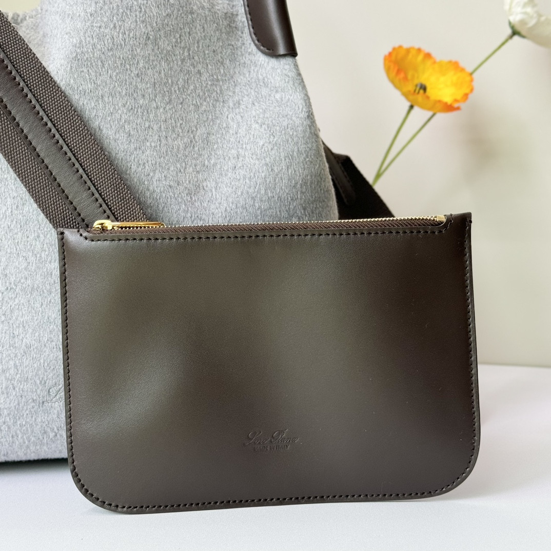 L**o p*ana Large Bale Bag 24 x 20 x 27 cm